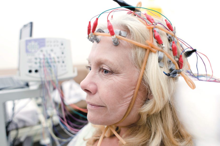 Step-by-step guide on what to do when a patient experiences an epileptic seizure. In the image, a woman has an electroencephalography