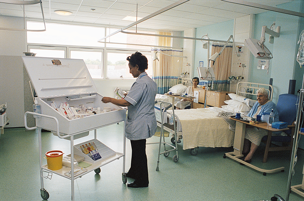 MANAGEMENT OF MEDICATION IN HOSPITALS