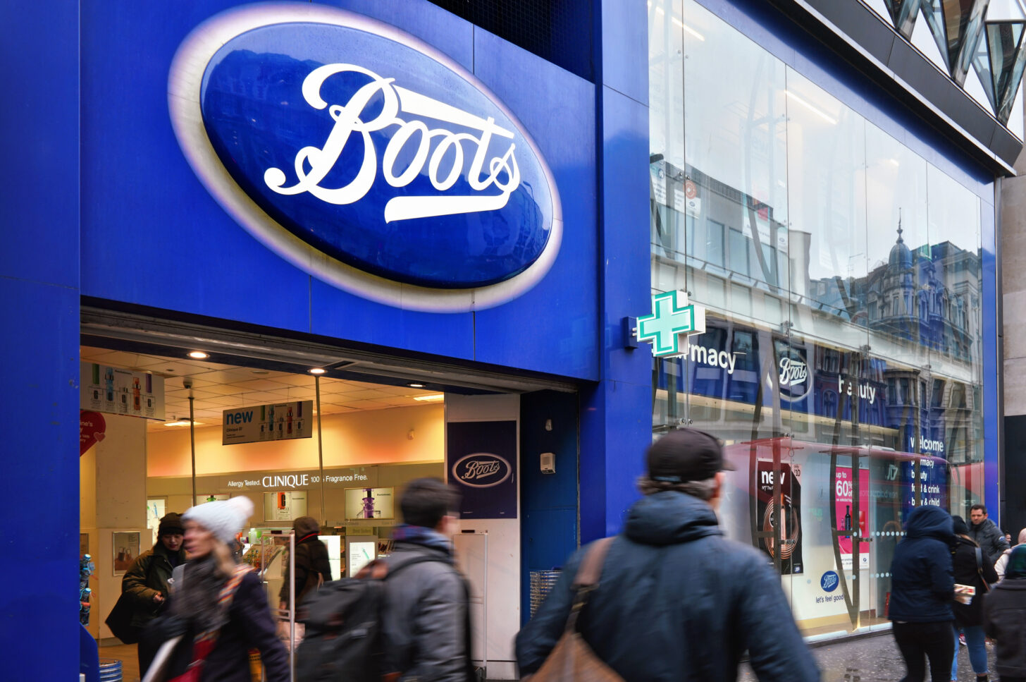 Boots pharmacists to get 5 pay rise and oneoff bonus payment The