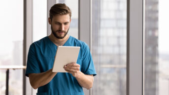 Hospital pharmacist using iPad