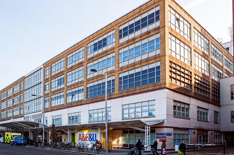 A picture of Chelsea and Westminster Hospital in London