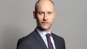Photo of pharmacy minister Stephen Kinnock